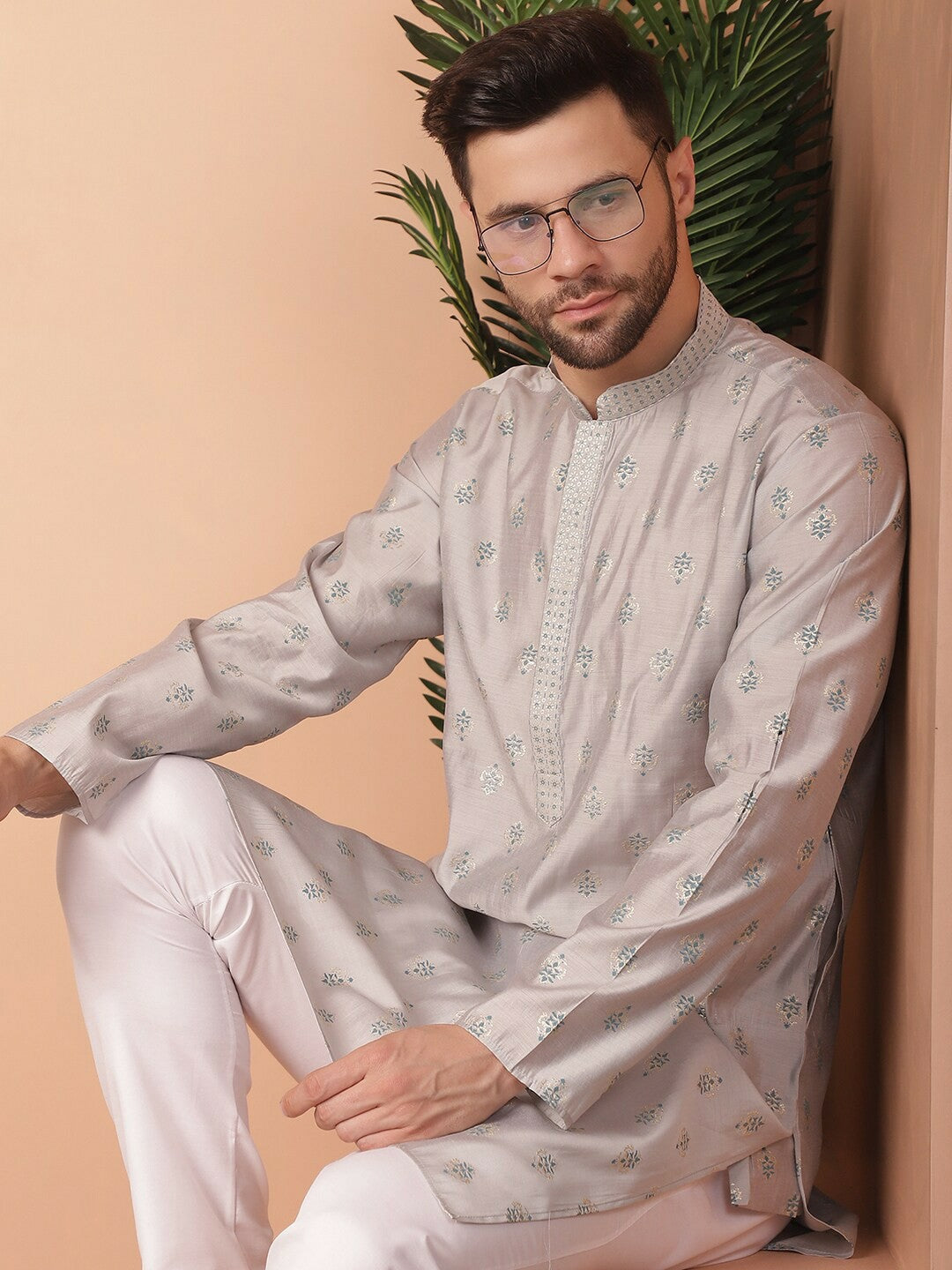 Buy Floral Printed Mandarin Collar Kurta with Pyjamas – Grey Kurta Set for Men | Indiaista