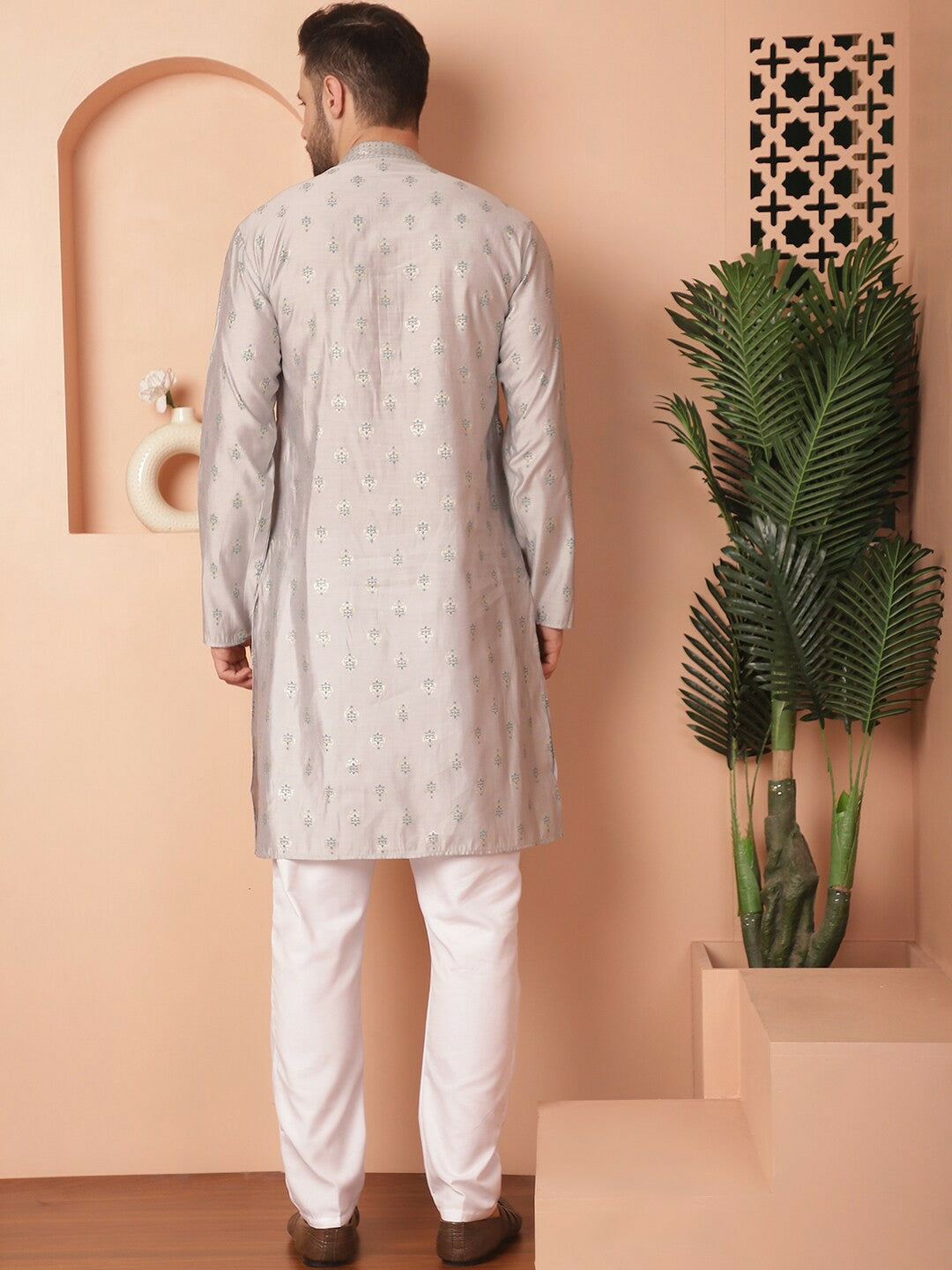 Buy Floral Printed Mandarin Collar Kurta with Pyjamas – Grey Kurta Set for Men | Indiaista