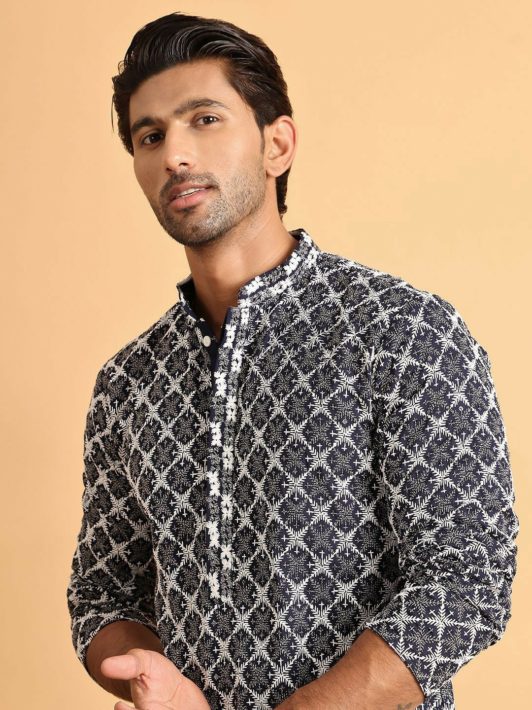 Buy Men's Floral Embroidered Navy Blue Kurta Set with Sequins & Pyjamas – Indiaista