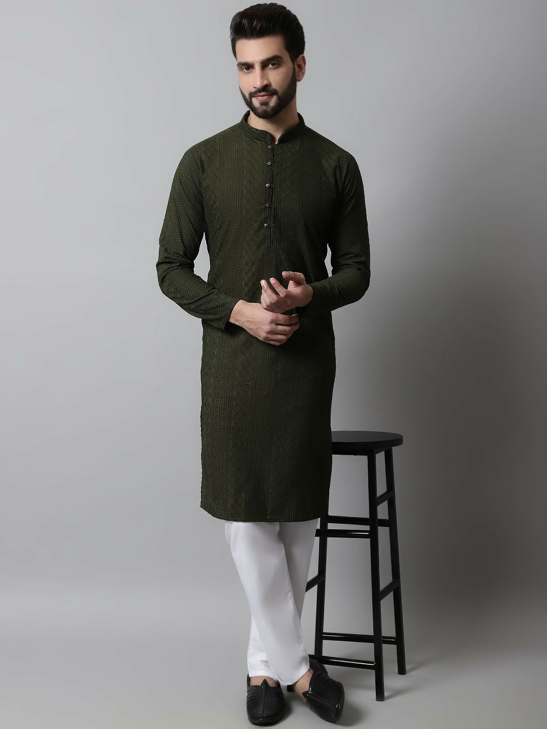 Men’s Embroidered Chikankari Cotton Kurta with Churidar – Ethnic Classic