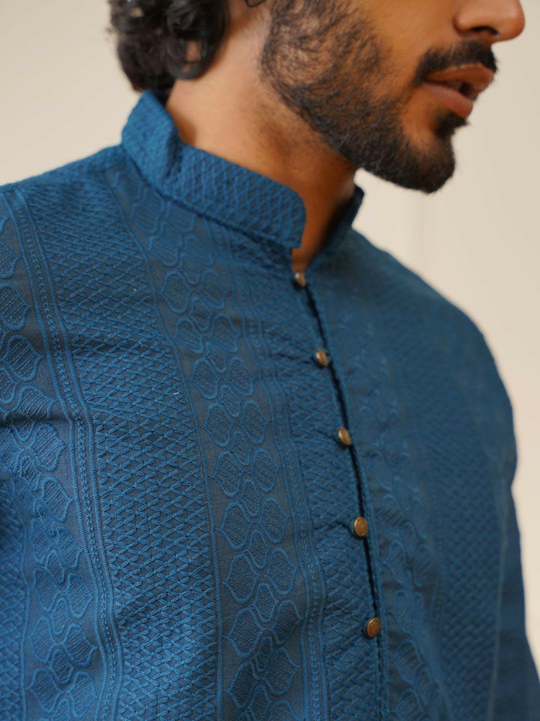 Men’s Embroidered Chikankari Pure Cotton Kurta with Pyjamas – Elegant Traditional Wear