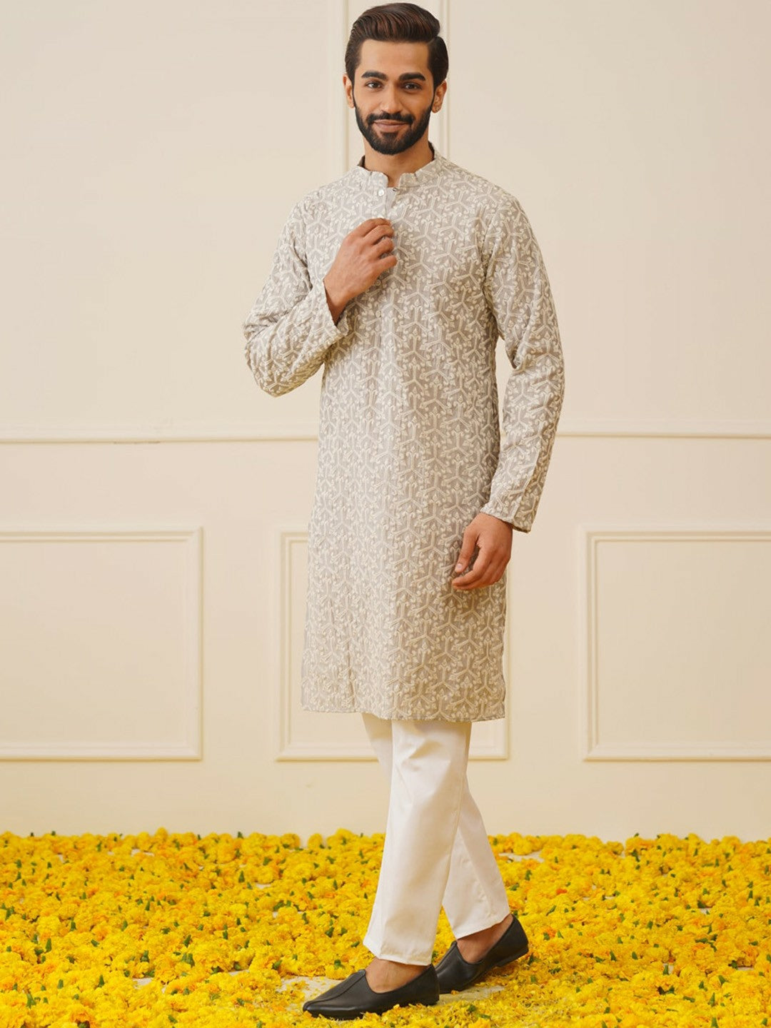 Men’s Ethnic Motifs Embroidered Chikankari Kurta with Pyjamas – Traditional Cotton Set
