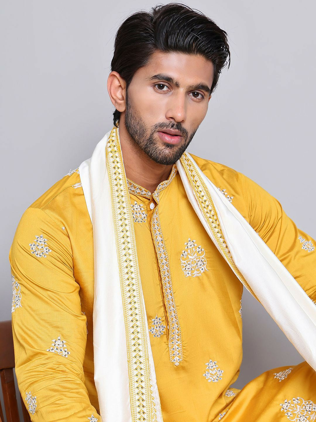 Men’s Floral Embroidered Sequinned Silk Cotton Kurta with Pyjamas & Dupatta – Festive Ethnic Set