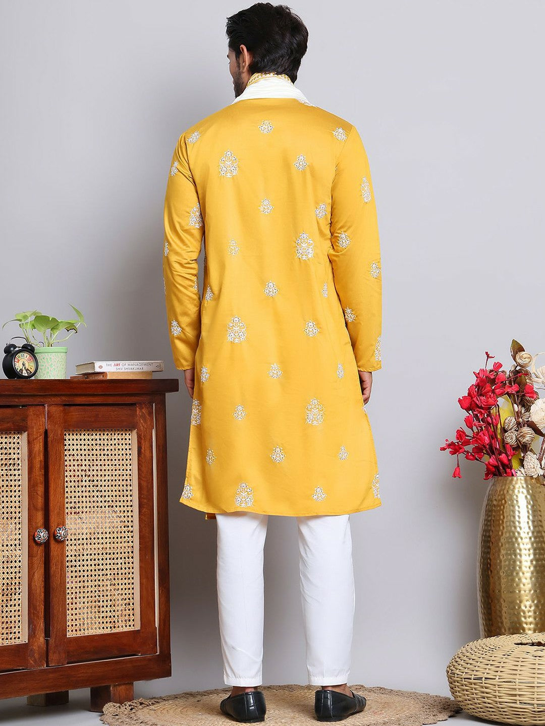 Men’s Floral Embroidered Sequinned Silk Cotton Kurta with Pyjamas & Dupatta – Festive Ethnic Set