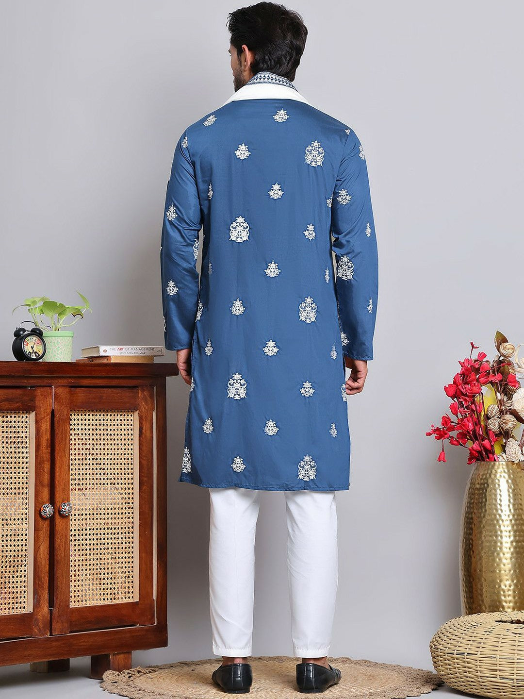 Floral Embroidered Silk Cotton Straight Kurta with Pyjamas & Dupatta – Elegant Festive Wear