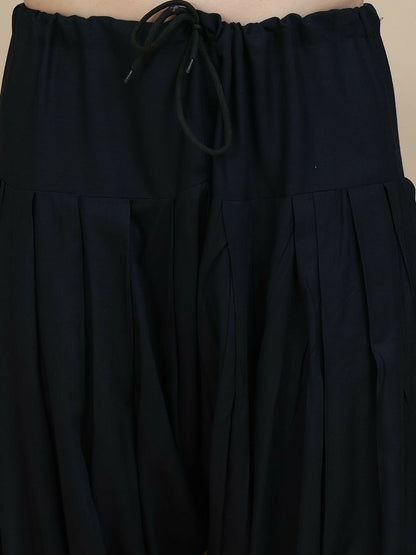 Floral Embroidered Sequinned Mandarin Collar Kurta with Salwar – Elegant Ethnic Ensemble