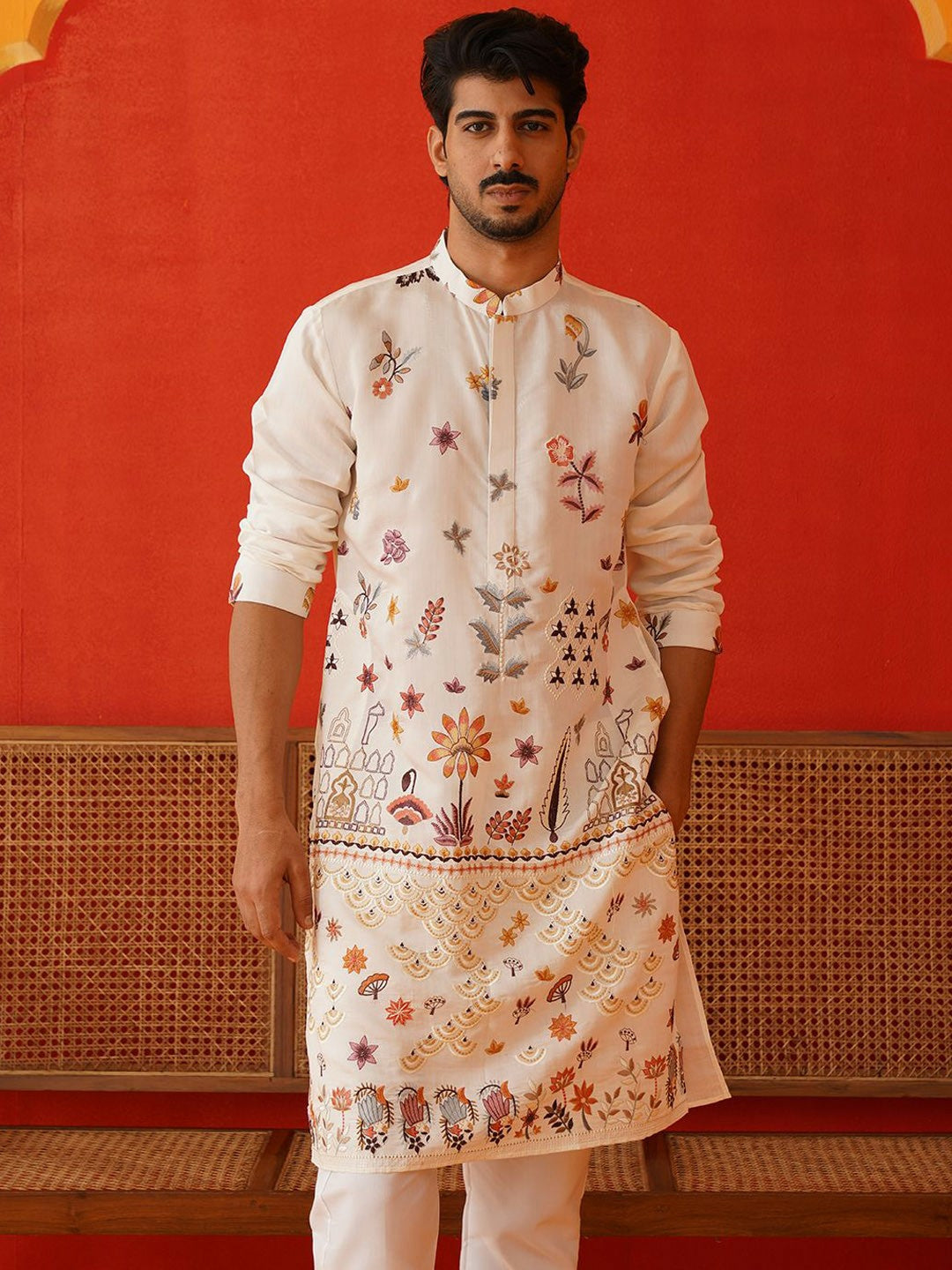 Floral Embroidered Chikankari Kurta with Pyjamas – Timeless Ethnic Ensemble