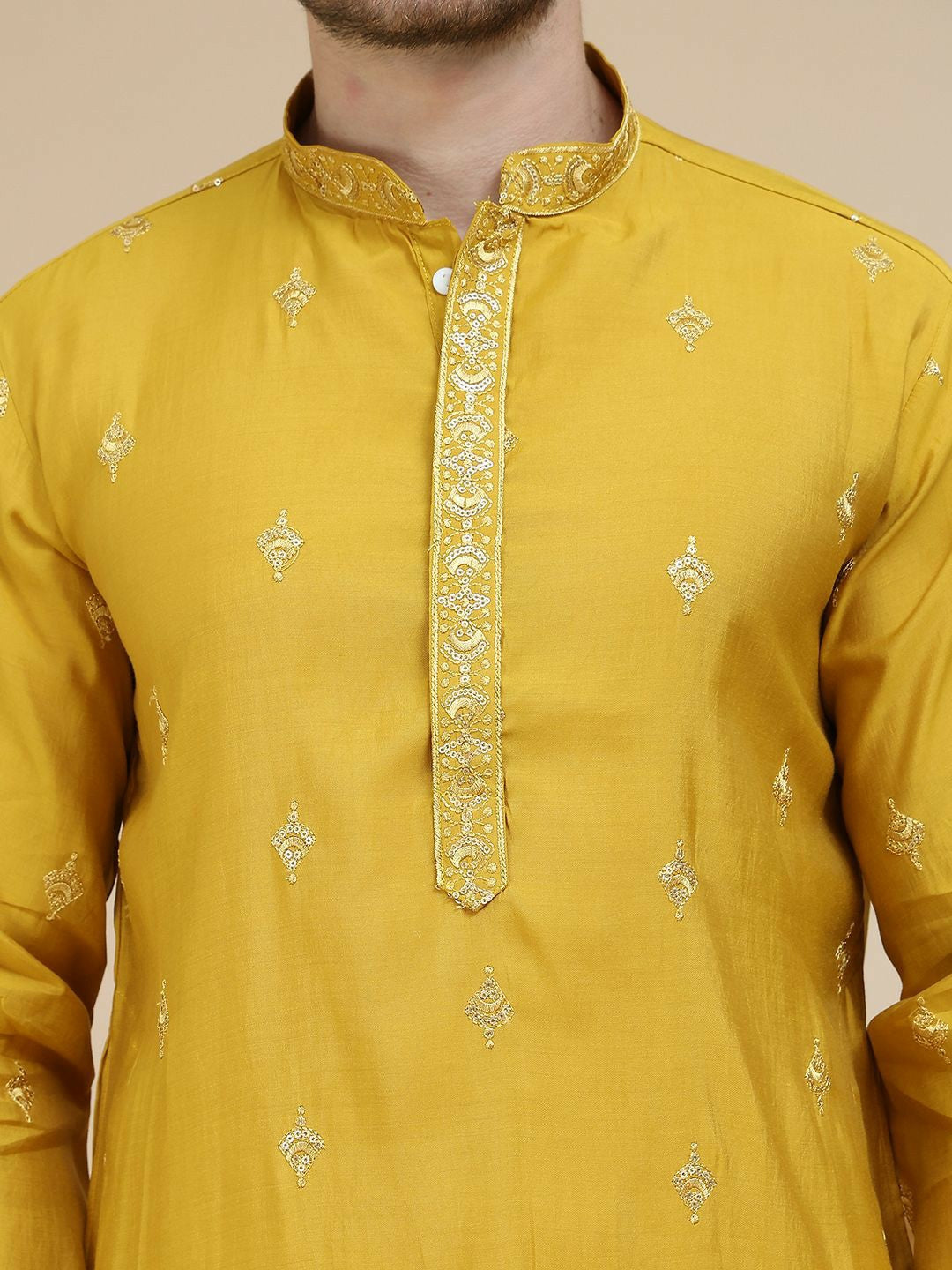 Floral Embroidered Sequinned Mandarin Collar Straight Kurta with Pyjamas & Dupatta – Elegant Festive Ensemble