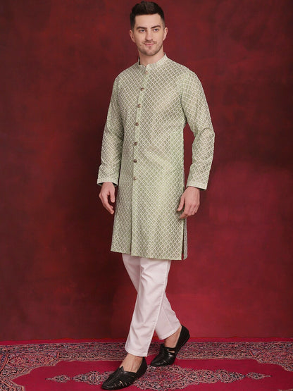 Men’s Embroidered Kurta Set with Sequinned Detailing – Traditional Elegance