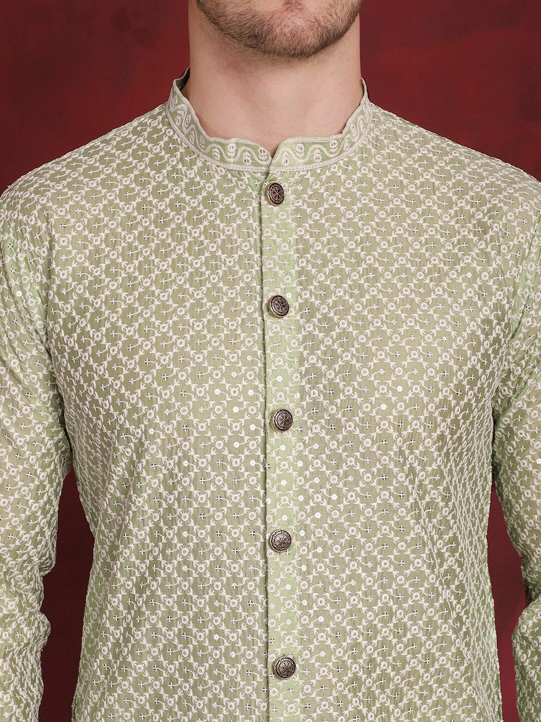 Men’s Embroidered Kurta Set with Sequinned Detailing – Traditional Elegance