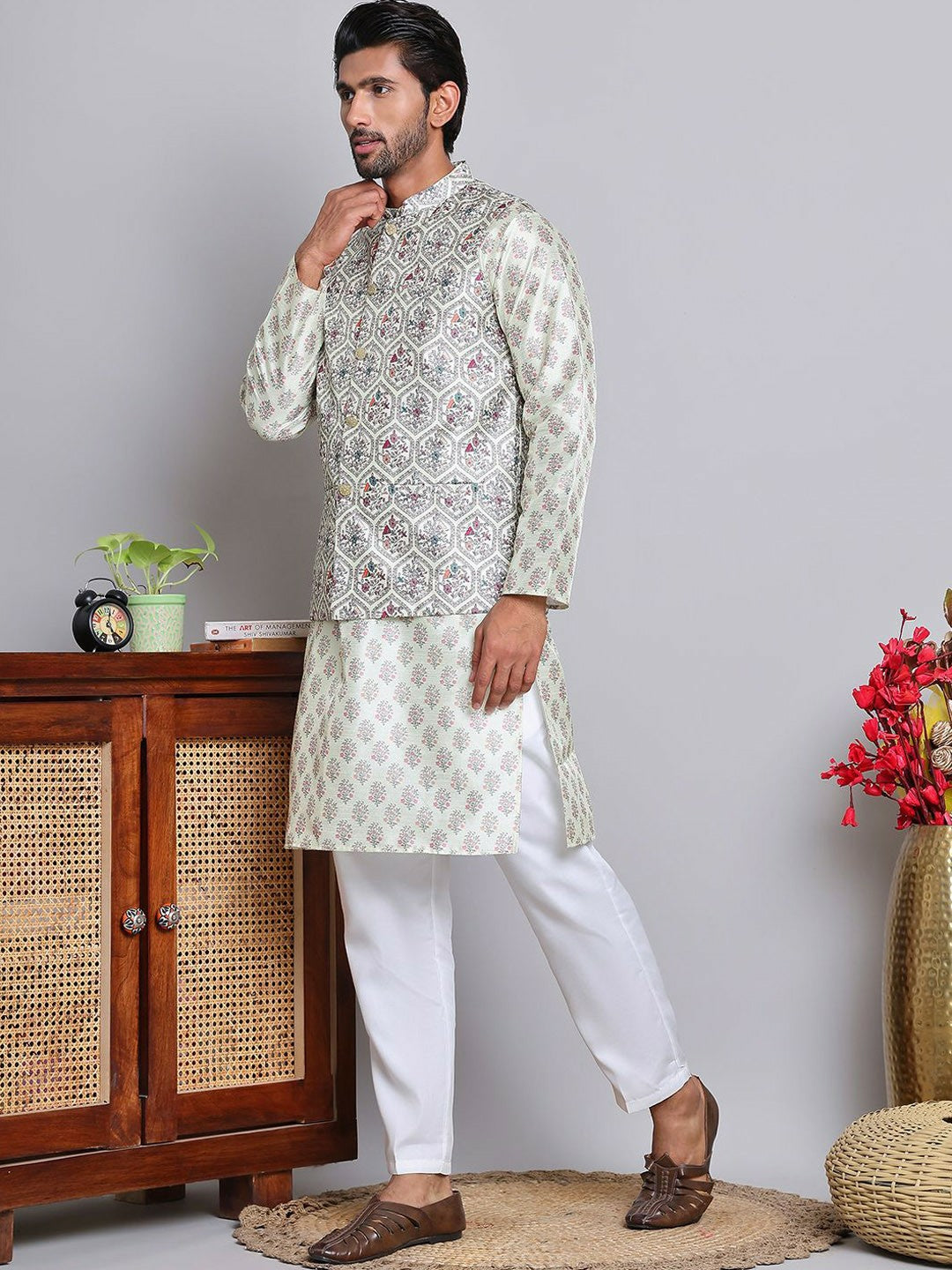 Men’s Floral Printed Kurta with Straight Pyjamas – Elegant Festive Look