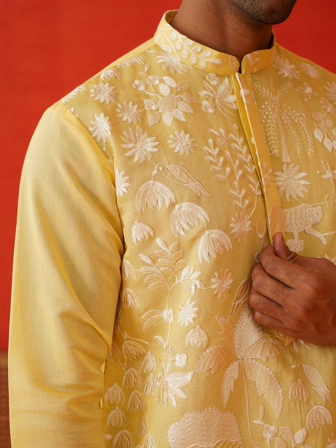 Men’s Floral Embroidered Chikankari Kurta with Pyjamas – Festive Wear