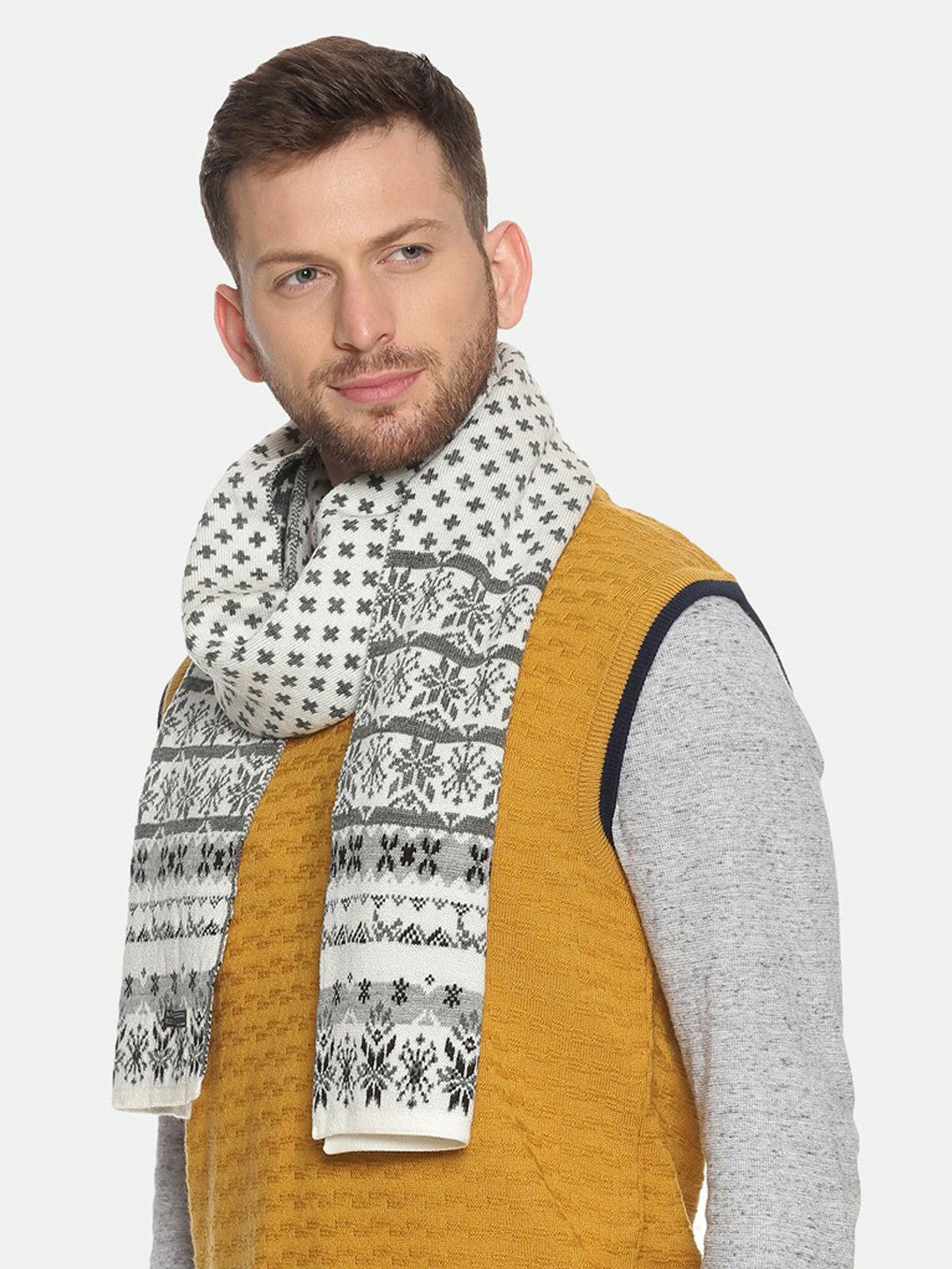 Buy Men Beige & Red Woven Design Knitted Muffler Online – Stylish & Warm | Indiaista