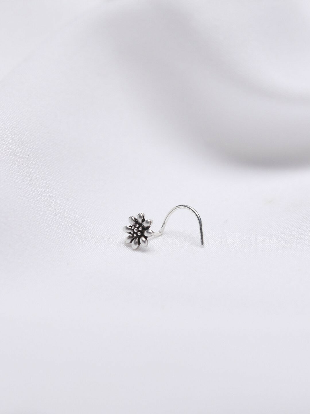 Buy 925 Sterling Silver Floral Nose Pins Online – Clip-On & Oxidised Designs | Indiaista