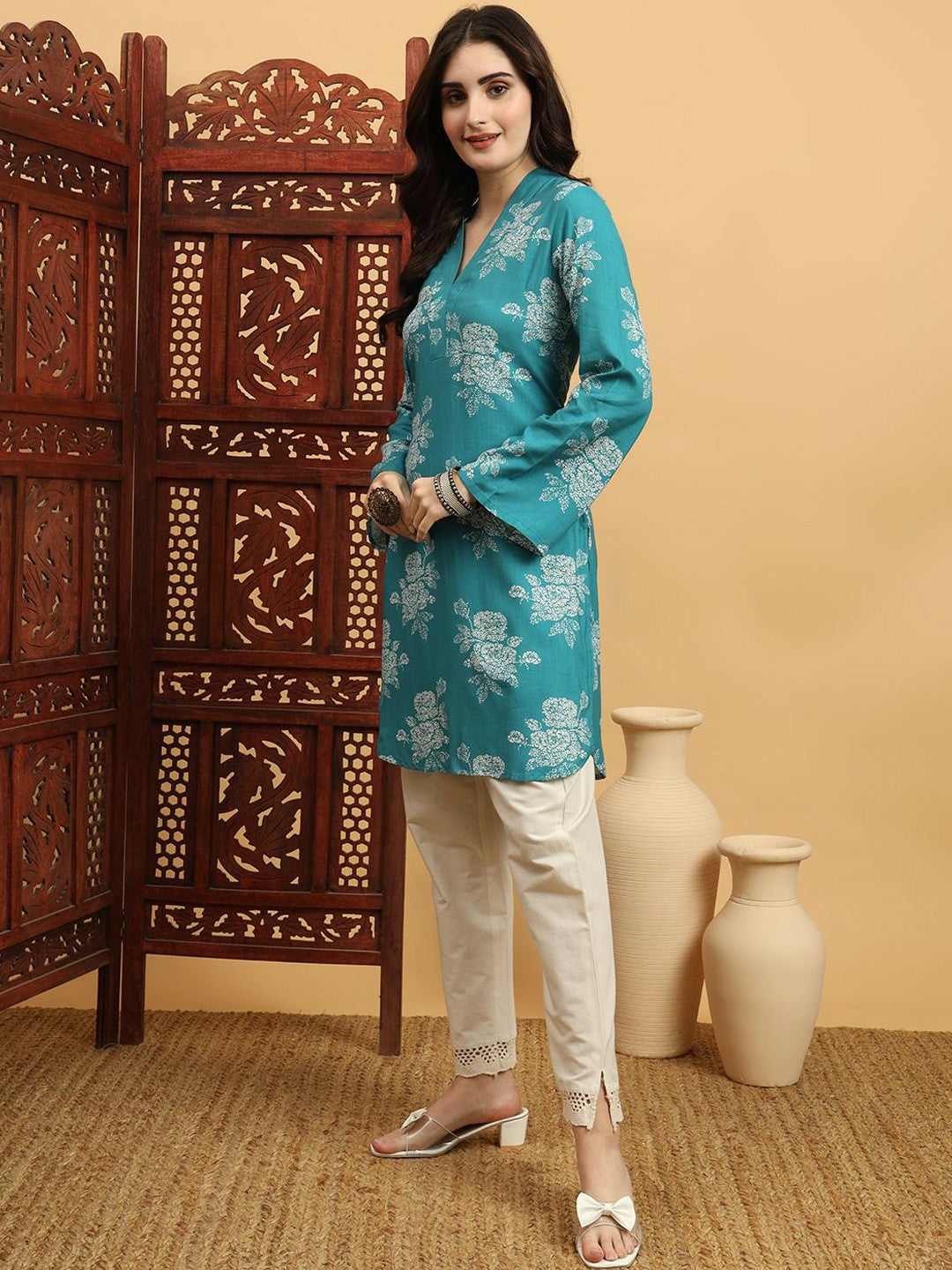 Women Ethnic Motifs Printed Flared Sleeves Indigo Kurta