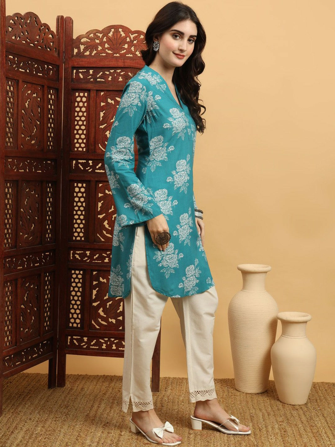Women Ethnic Motifs Printed Flared Sleeves Indigo Kurta
