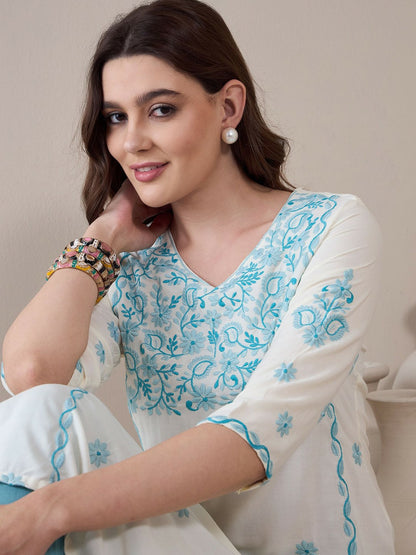 Floral Embroidered Thread Work Regular Straight Kurta