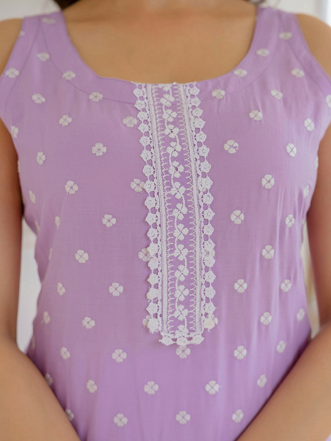 Lavender Floral Embroidered Cotton Sleeveless Straight Kurta