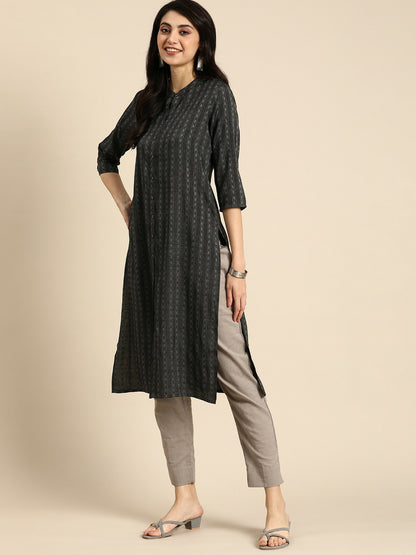 Women Black Geometric Woven Design Kurta