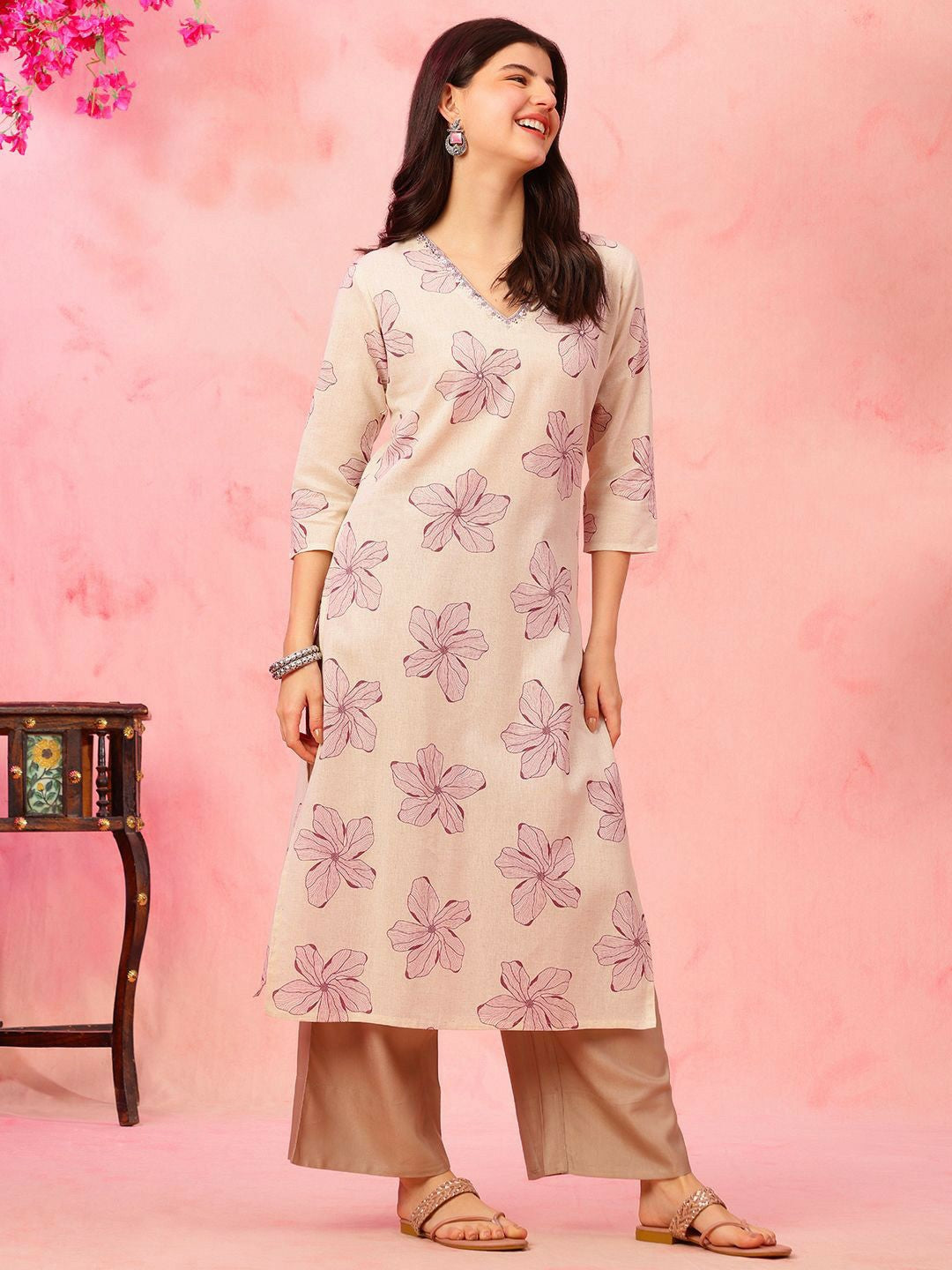 Floral Printed V-Neck Cotton Straight Kurta