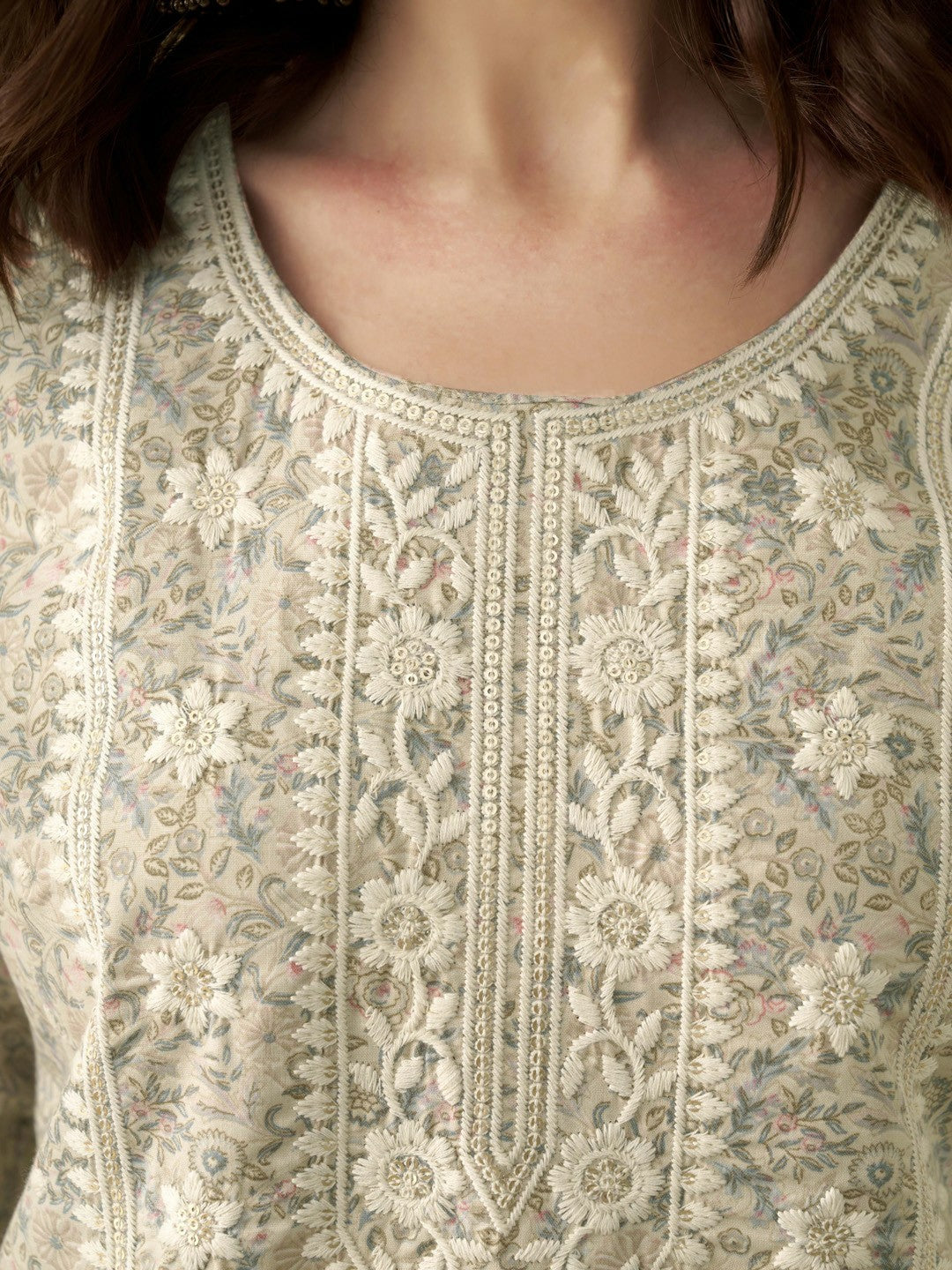 Cream-Coloured Embroidered Chanderi Silk Straight Kurta