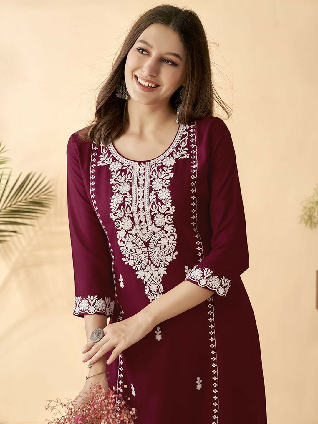 Maroon Embroidered Thread Work Straight Kurta