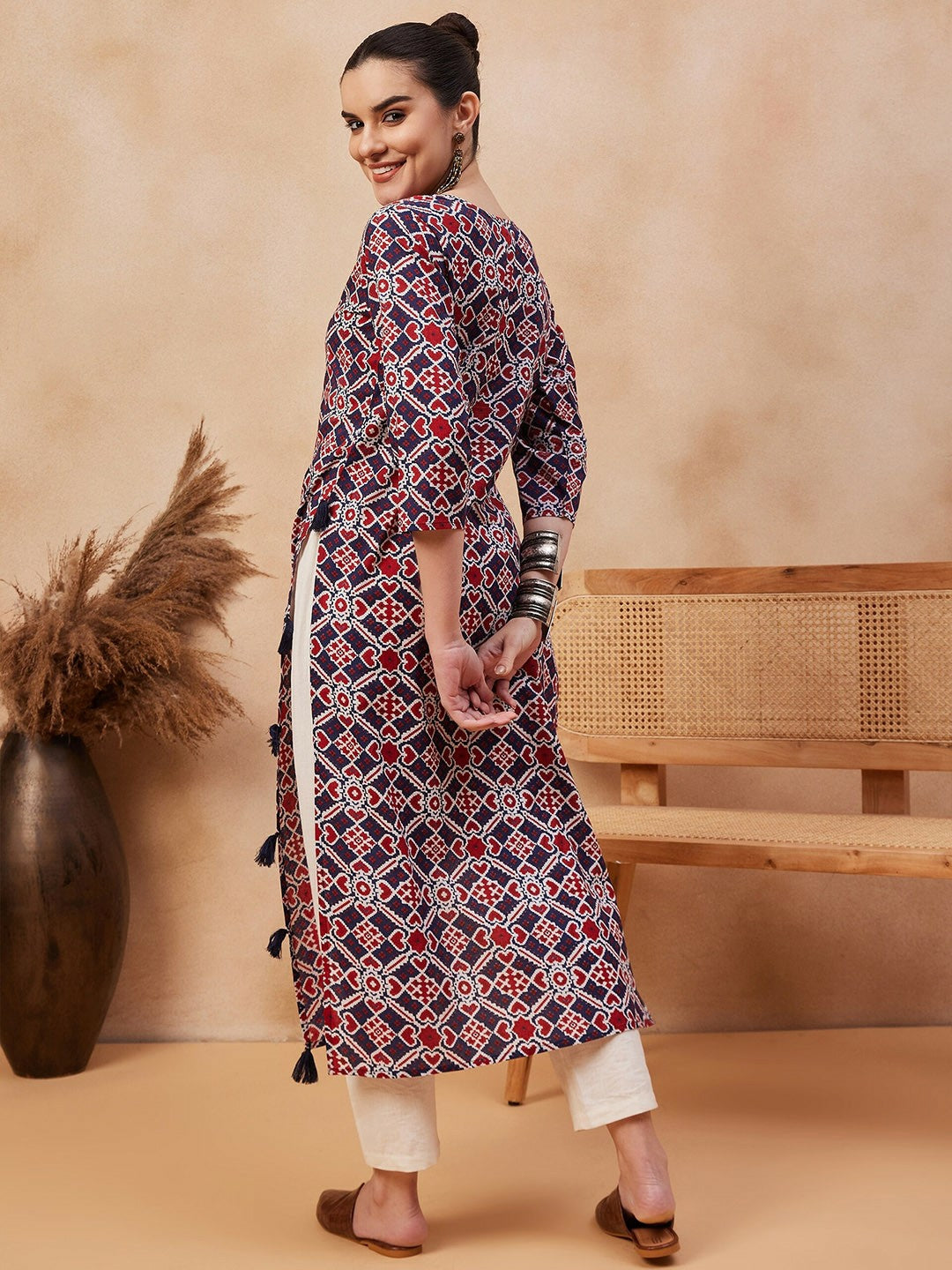 Navy Blue Ethnic Motifs Printed Pure Cotton Straight Kurta