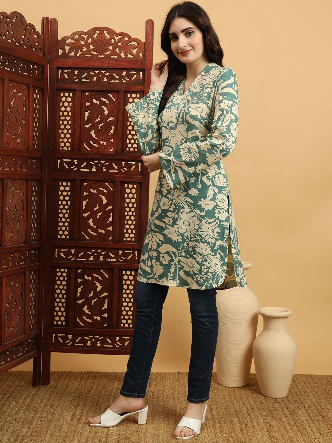 Women Printed Flared Sleeves Indigo Kurta