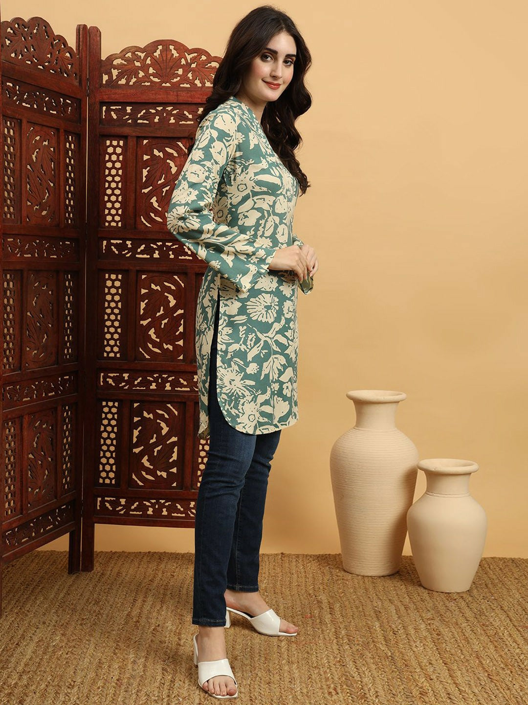 Women Printed Flared Sleeves Indigo Kurta