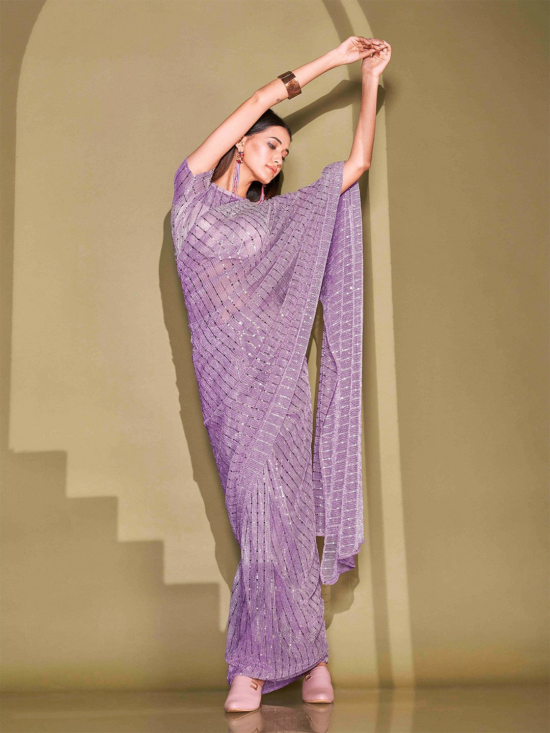 Buy Lavender & Silver-Toned Embellished Mukaish Saree Online – Indiaista