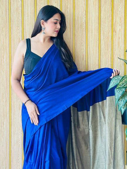 Women Pure Cotton Blue Khadi Saree with Blouse Piece
