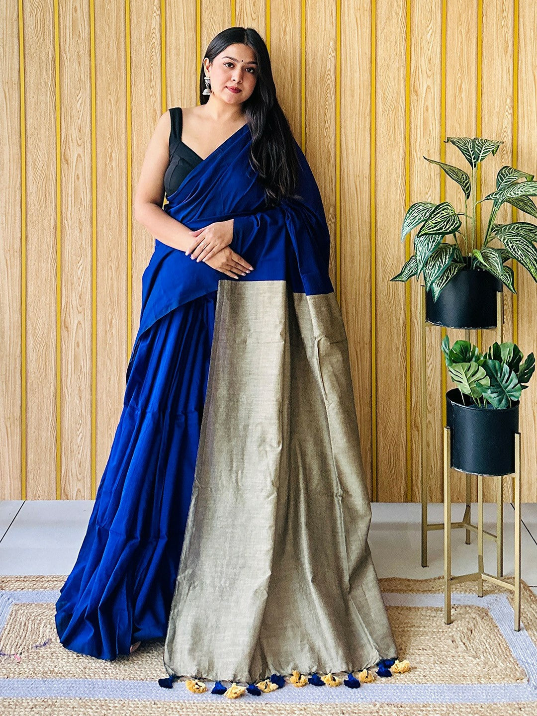 Women Pure Cotton Blue Khadi Saree with Blouse Piece