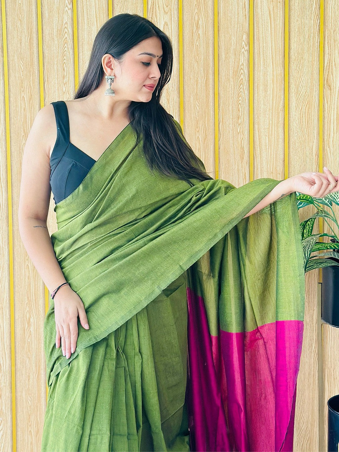 Pure Cotton Green & Pink Khadi Saree with Woven Border