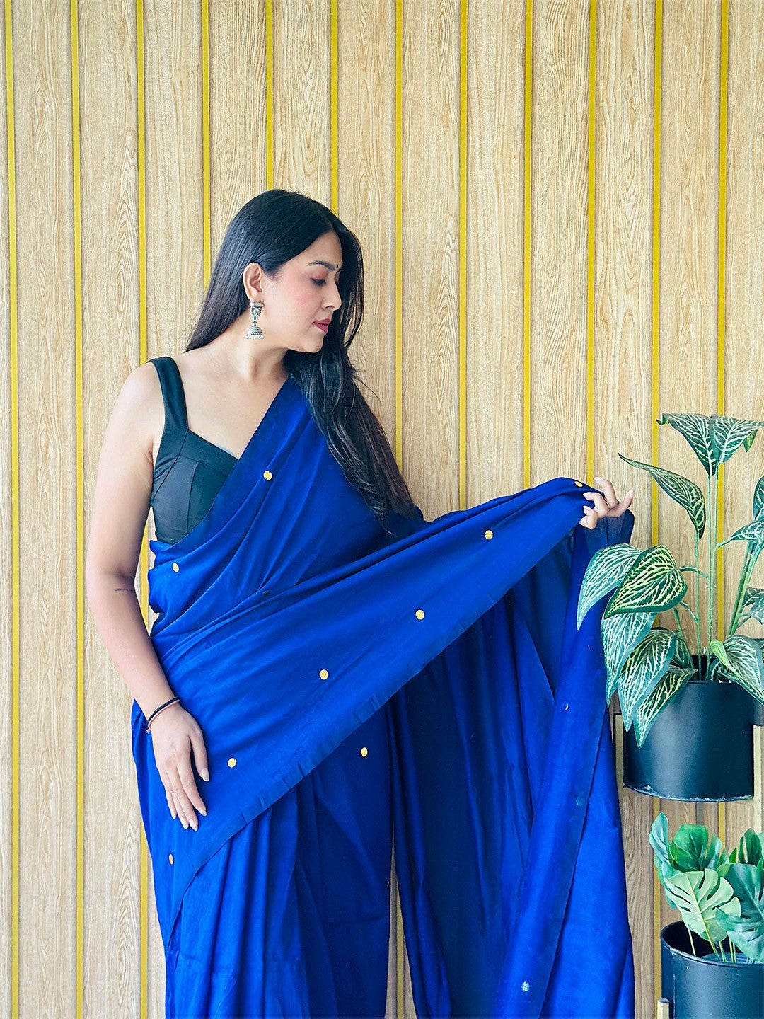 Women Teal Embellished Pure Cotton Saree with Blouse Piece