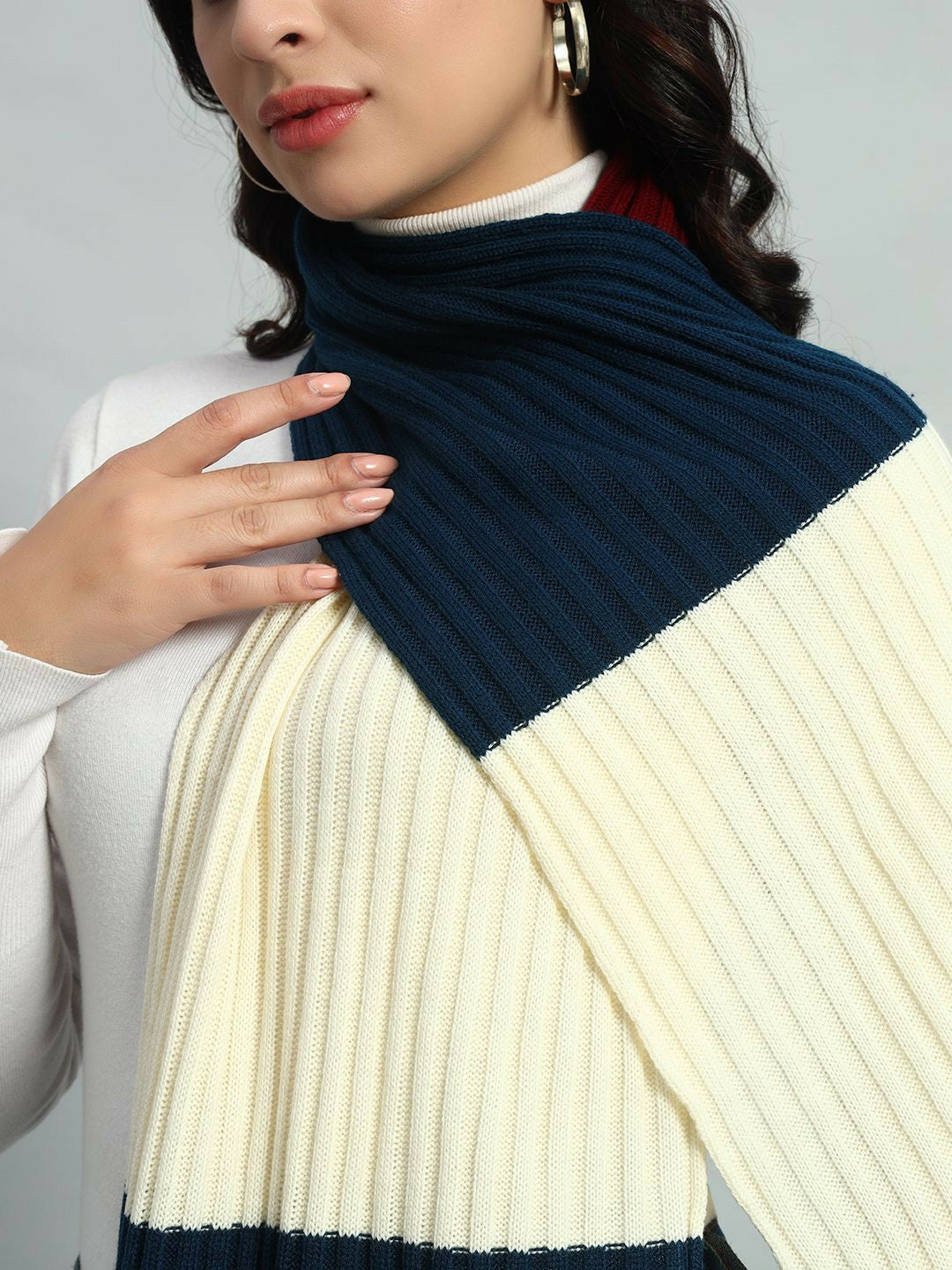 Buy Women’s White & Blue Colourblocked Scarf – Elegant & Stylish | Indiaista