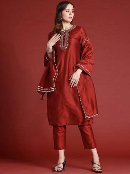 Red Embroidered Women’s Kurta Set with Dupatta – Ethnic Motif Thread Work | Indiaista