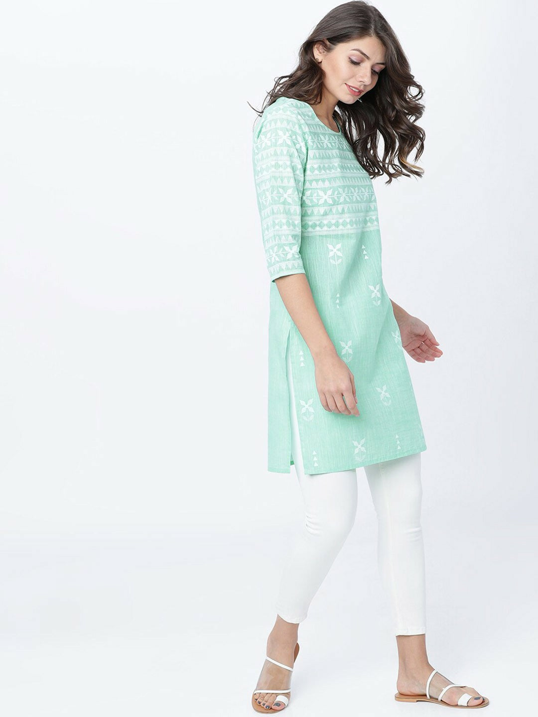 Women’s Green & White Printed Tunic – Round Neck, 3/4 Sleeves, Straight Hem | Indiaista