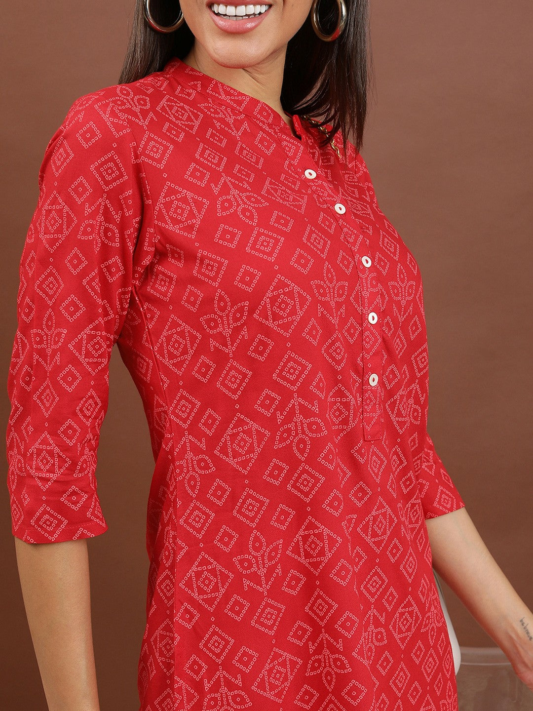 Red Bandhani Printed Tunic for Women – Mandarin Collar, 3/4 Sleeves | Indiaista