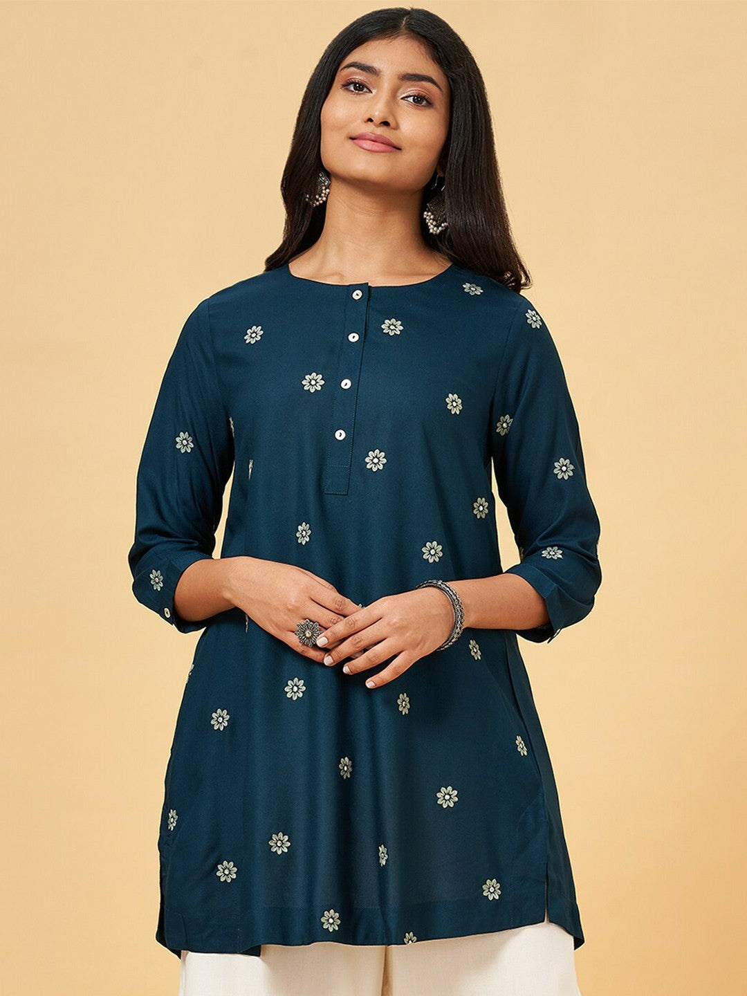 Blue & White Floral Printed Tunic for Women – Round Neck, 3/4 Sleeves, Button Closure | Indiaista