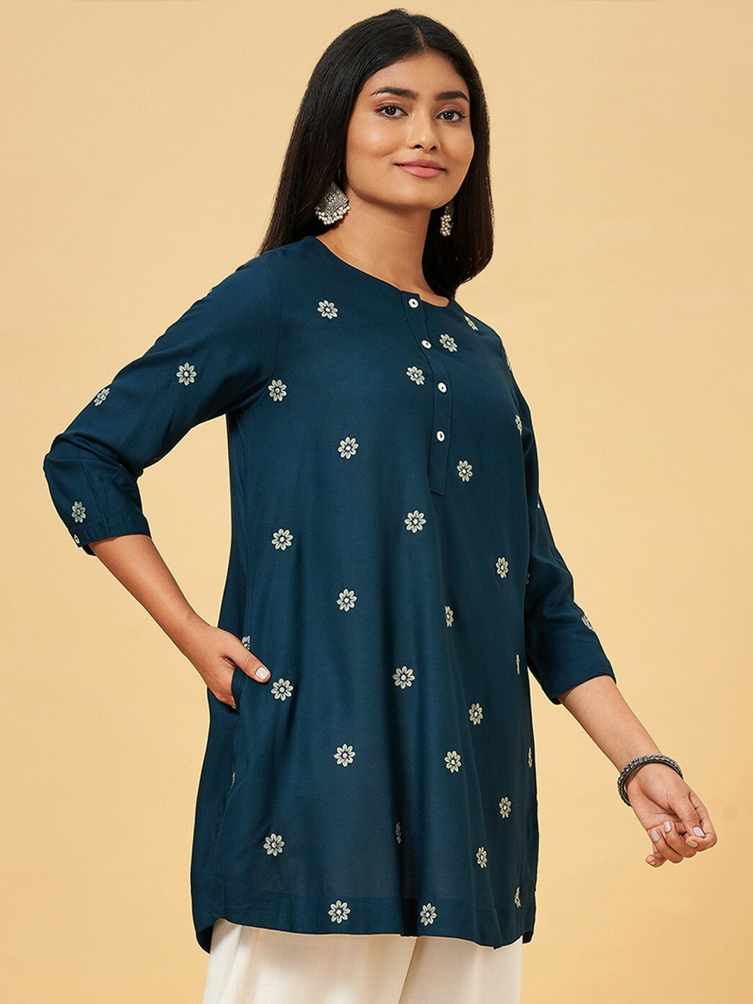 Blue & White Floral Printed Tunic for Women – Round Neck, 3/4 Sleeves, Button Closure | Indiaista