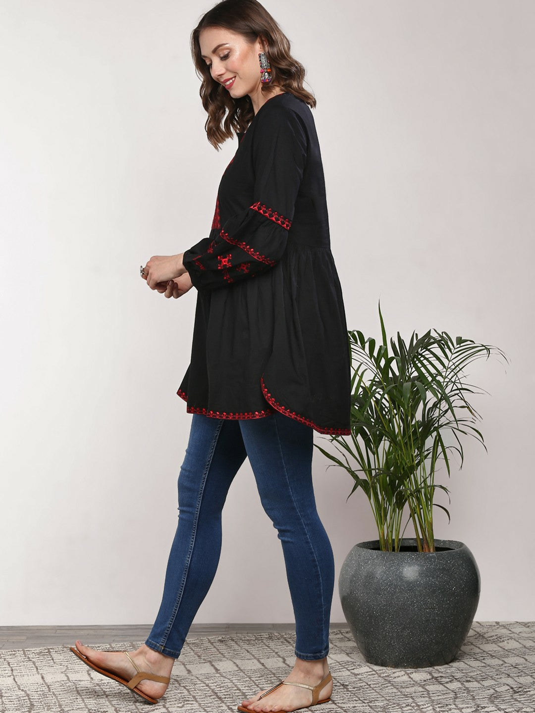 Black & Red Embroidered Tunic for Women – Long Sleeves, Round Neck | Indiaista