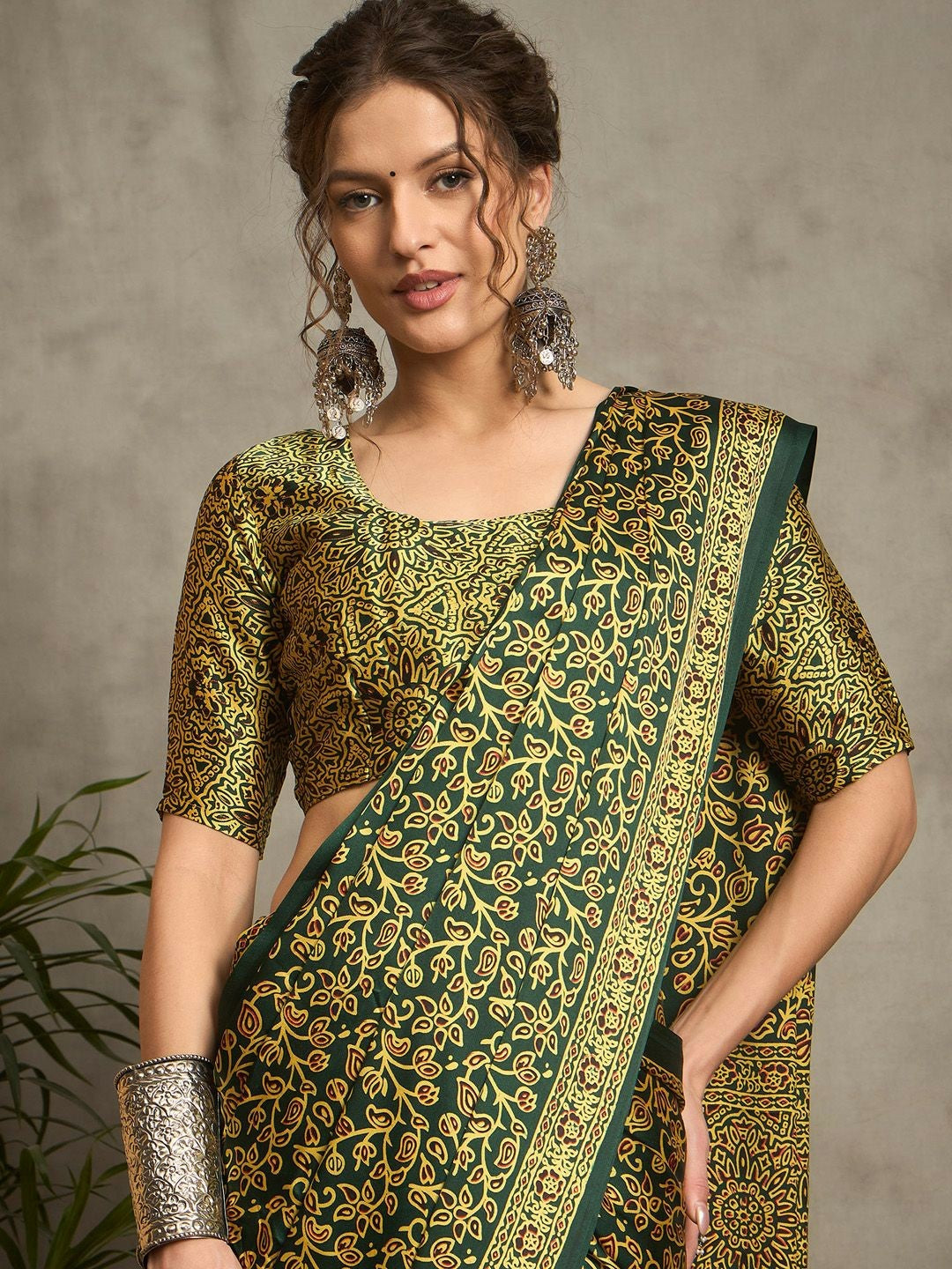 Green & White Floral Block Print Saree with Printed Border