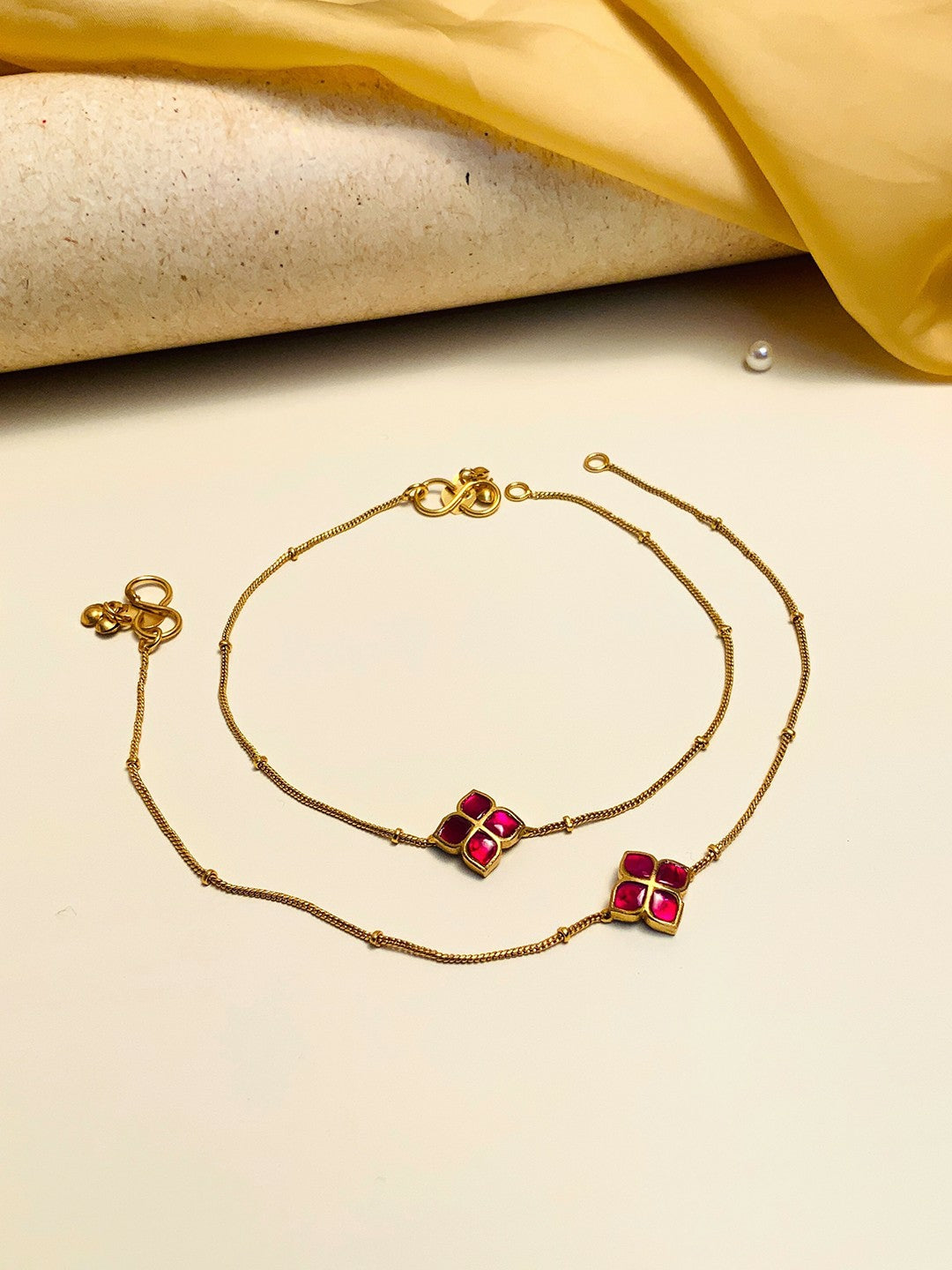 Gold-Plated Antique Anklet with Stone Studs – Traditional Ethnic Jewelry for Women