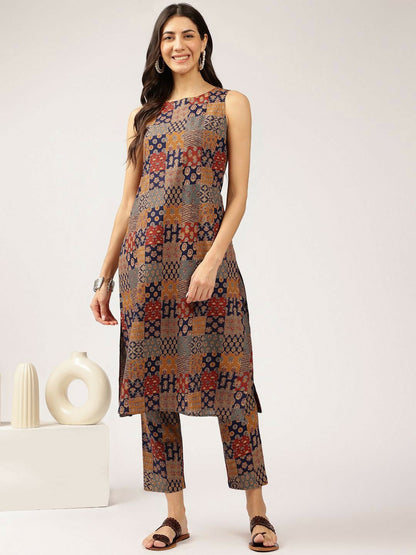 Navy Blue Floral Printed Kurta with Trousers