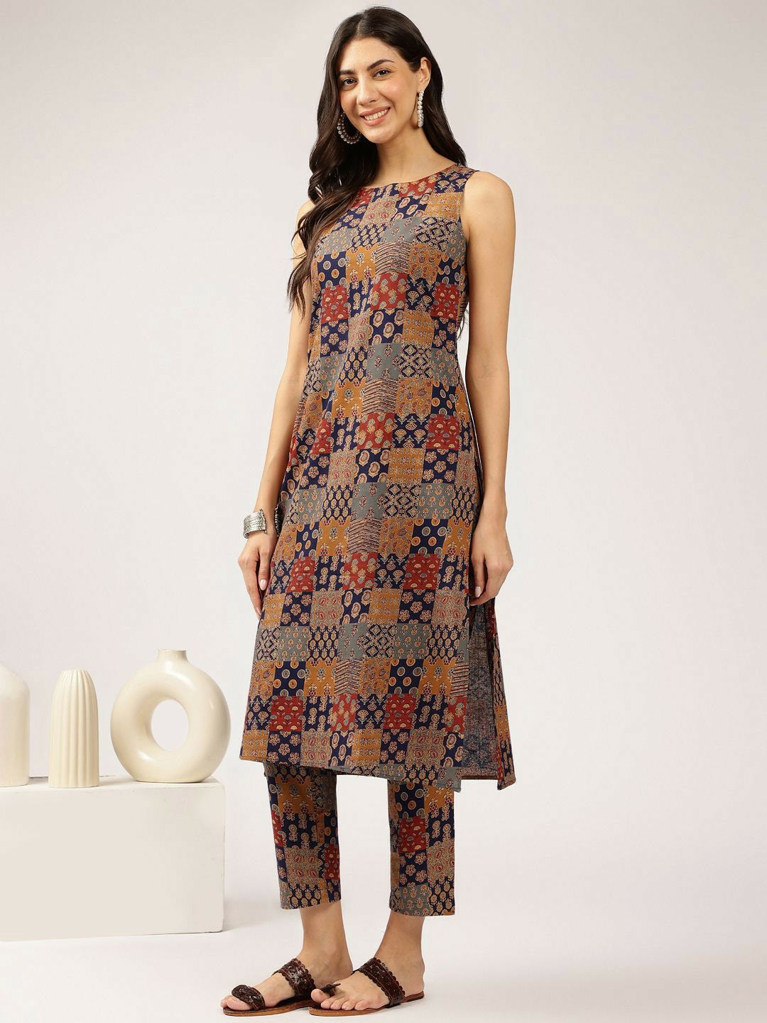 Navy Blue Floral Printed Kurta with Trousers