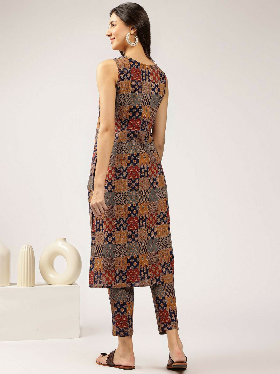 Navy Blue Floral Printed Kurta with Trousers