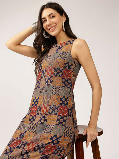 Navy Blue Floral Printed Kurta with Trousers