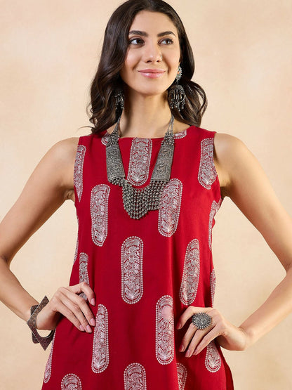 Red Ethnic Motif Printed Boat Neck Kurta with Trousers