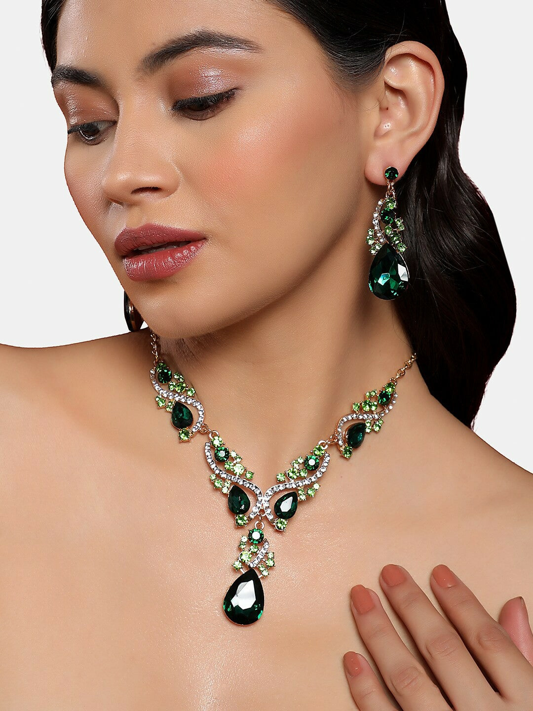 Green Stone-Studded Gold-Plated Choker Necklace & Earrings Set