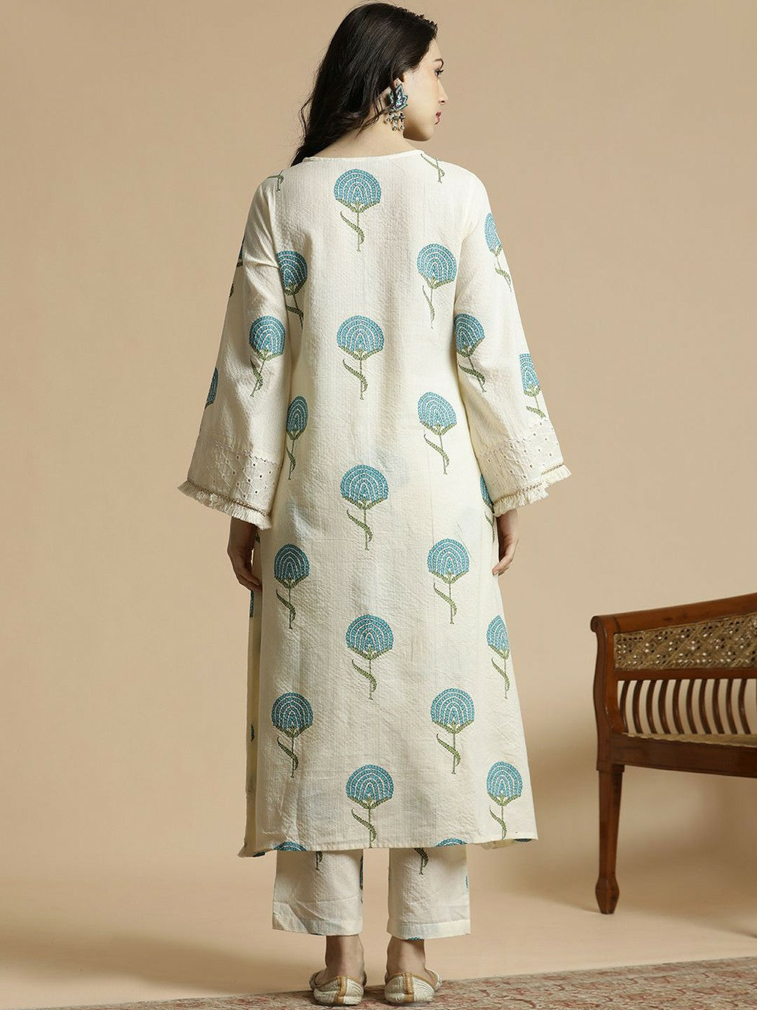 Off-White & Blue Floral Printed Notch Neck Kurta with Trouser
